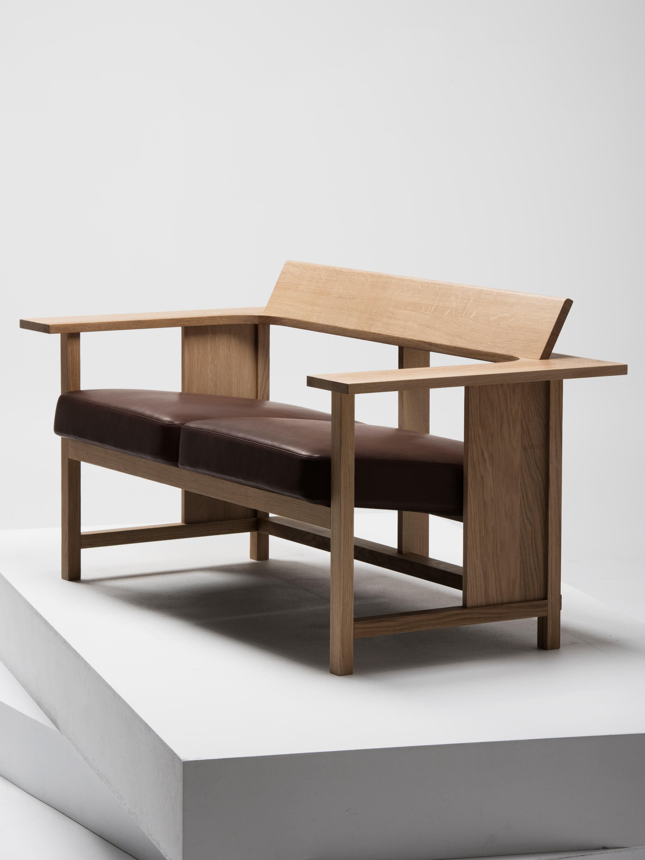 开云（中国） - 坐具|沙发|办公家具|设计师家具|克莱里奇沙发